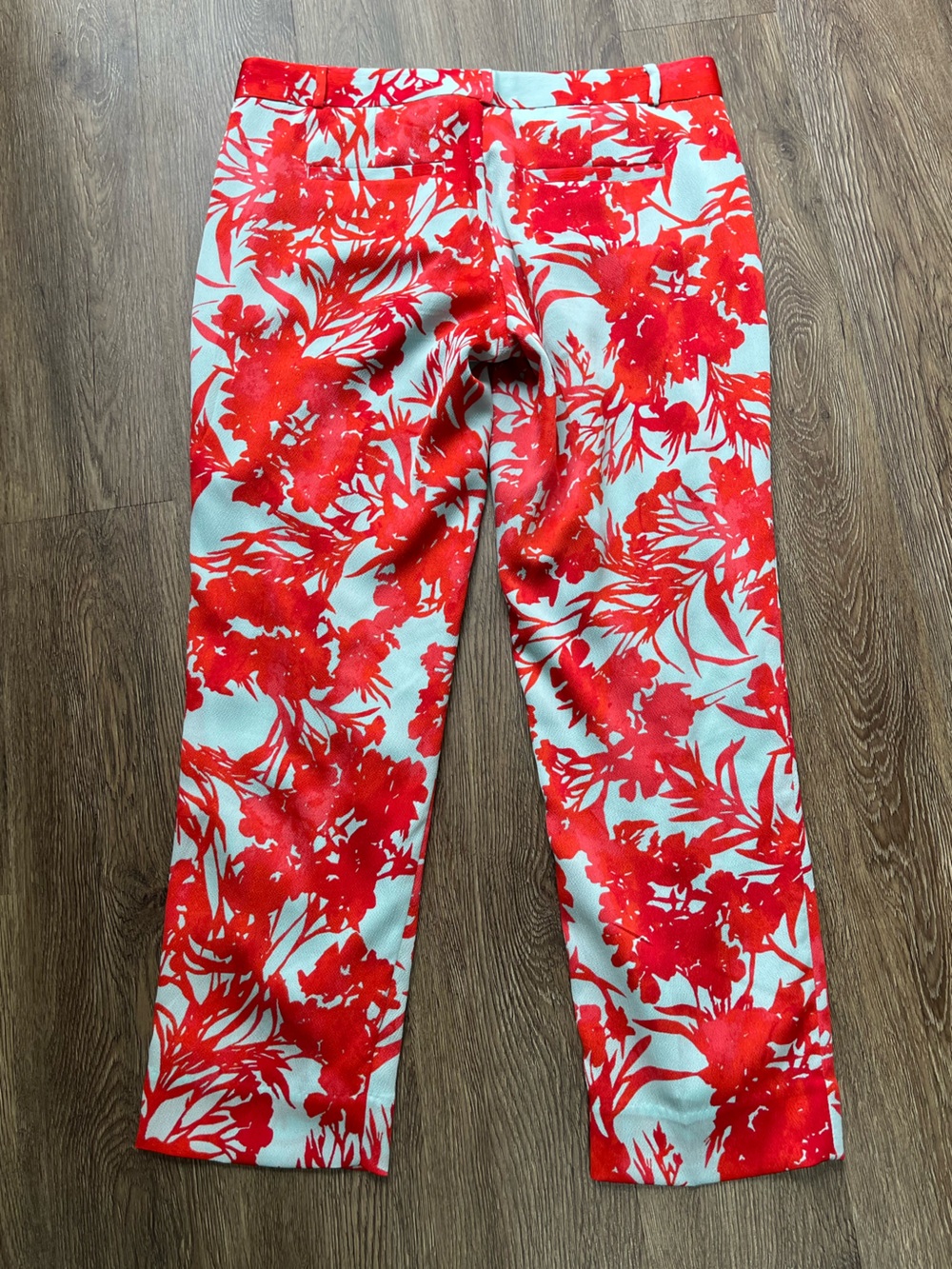 Banana Republic Red Floral Print Cropped Pants - Picture 5 of 7